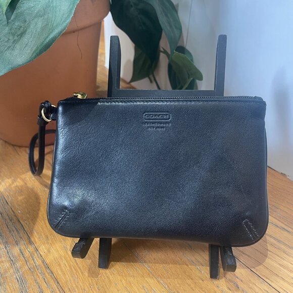 Coach Handbags - Vintage Coach Black Pebbled Leather Wristlet Wallet